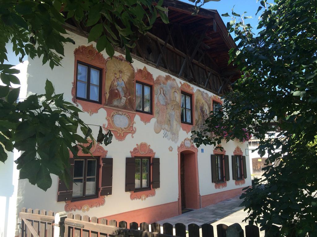 Ferienwohnungen Im Lueftlmalereck, Mussldomahaus Оберамергау Екстериор снимка